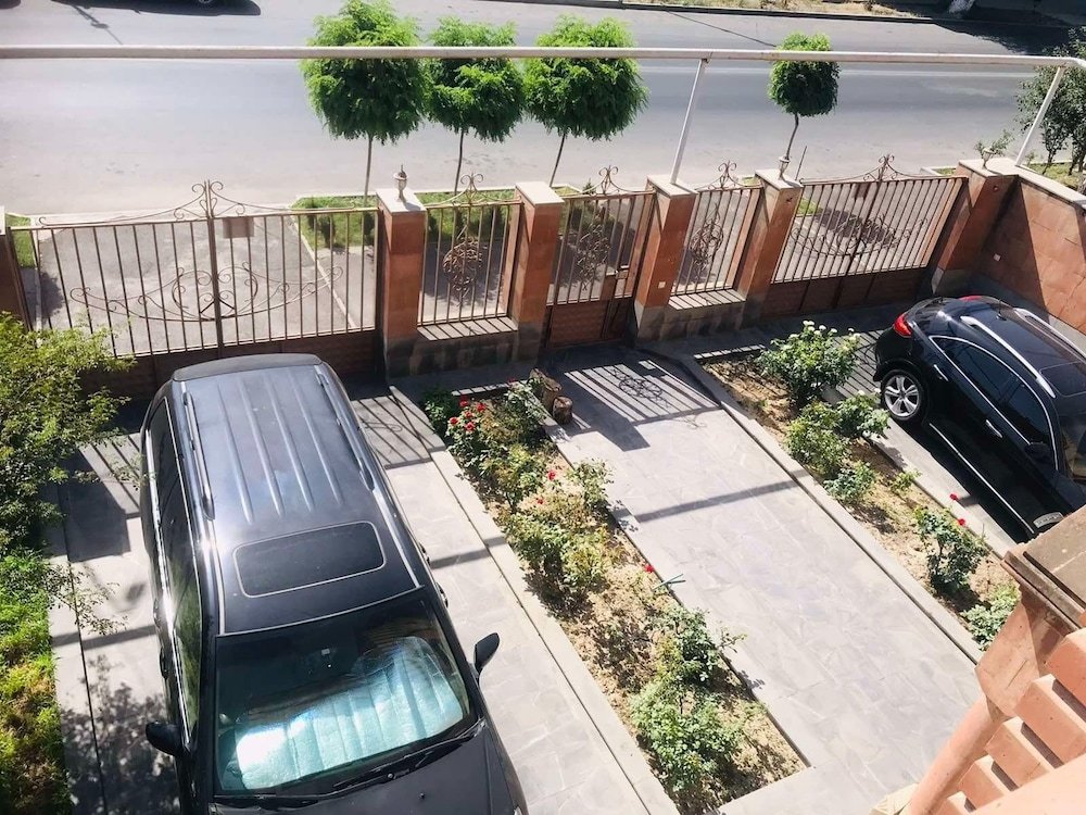 Вагаршапат: Najaryan's Family Guest House