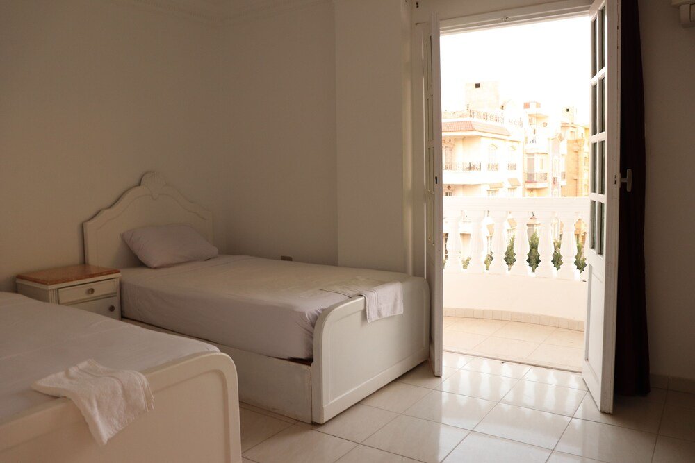 Город 6-го октября: Falcon Hotels