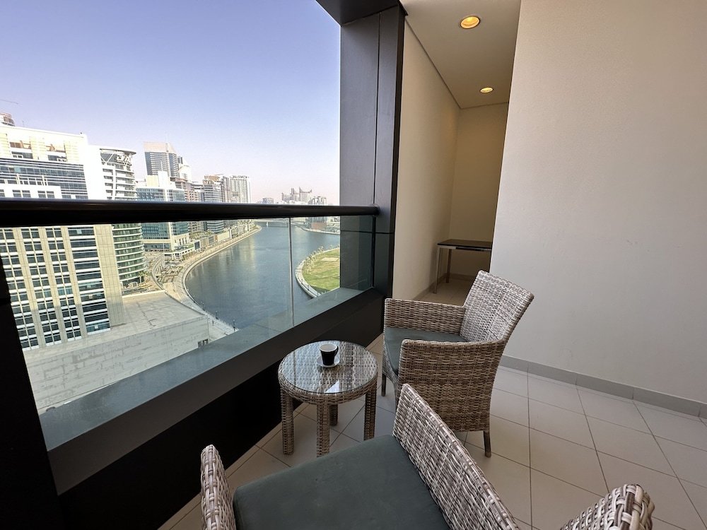 Дубай: Manzil - Cozy Studio nr Downtown w Canal Views
