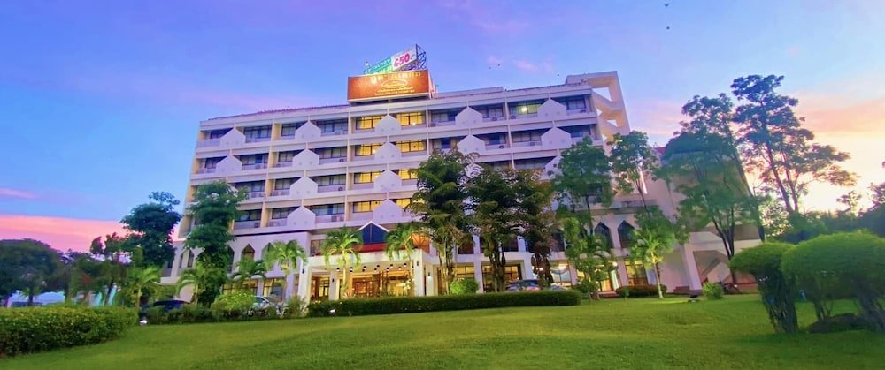 Сакон Накхон: Phuphanplace Hotel