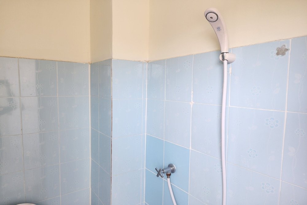 Самутпракан: Kim Hotel At Bangplong
