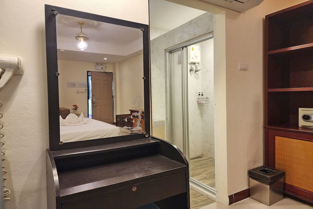 Самутпракан: Kim Hotel At Bangplong