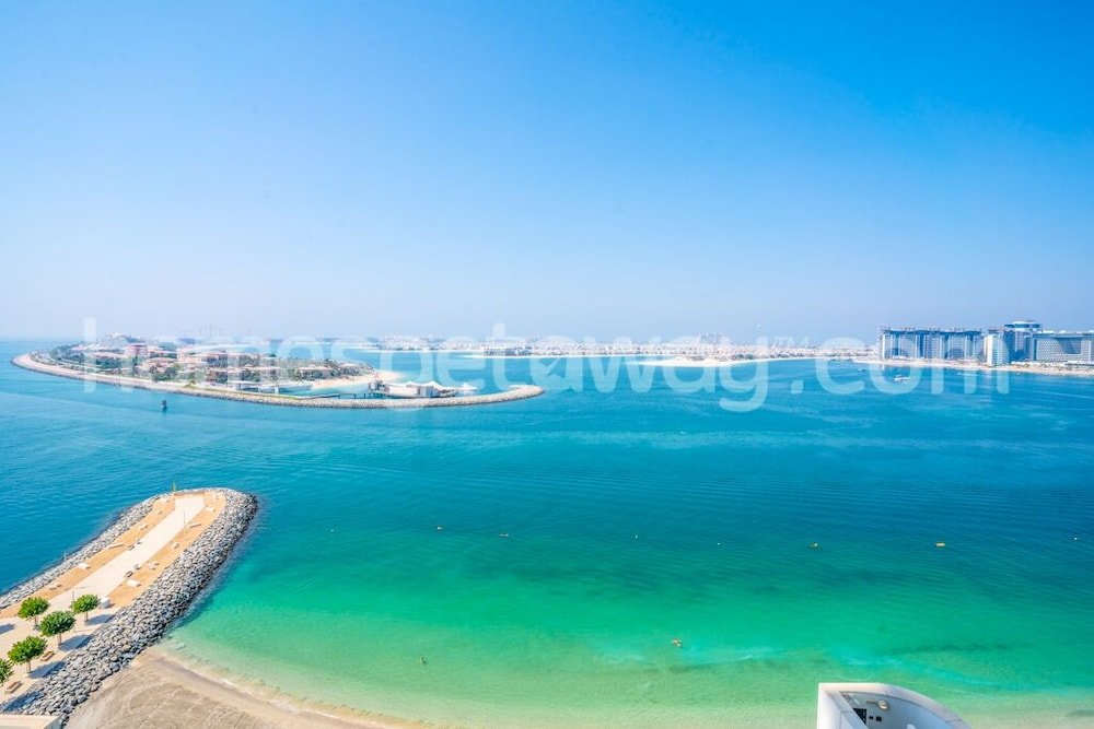 Дубай: HomesGetaway-2BR in Beach Vista Tower 1
