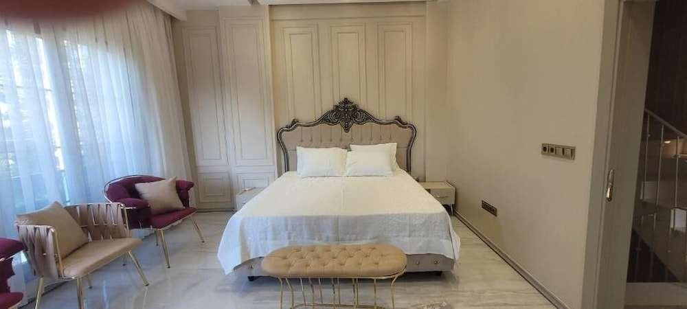 Бююкчекмедже: Villa Red Tent
