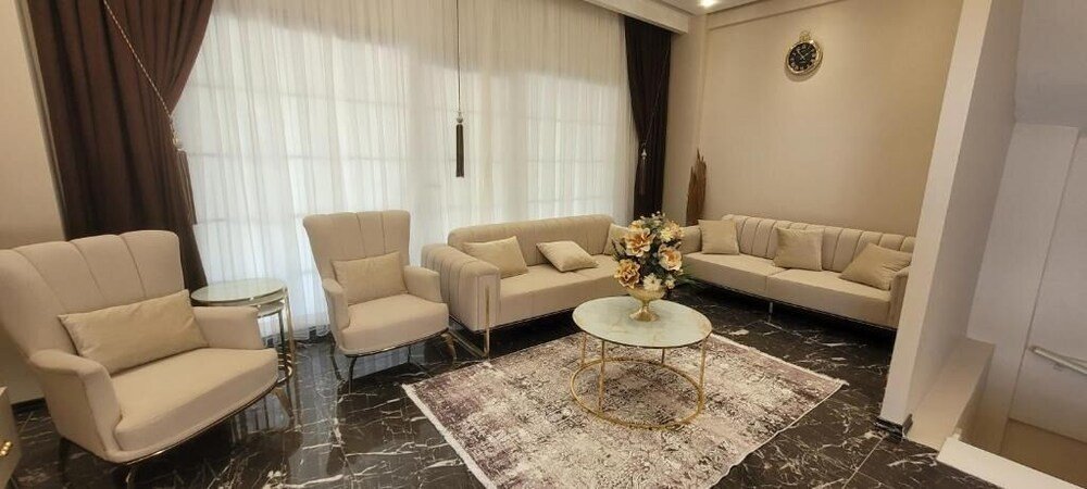 Бююкчекмедже: Villa Red Tent