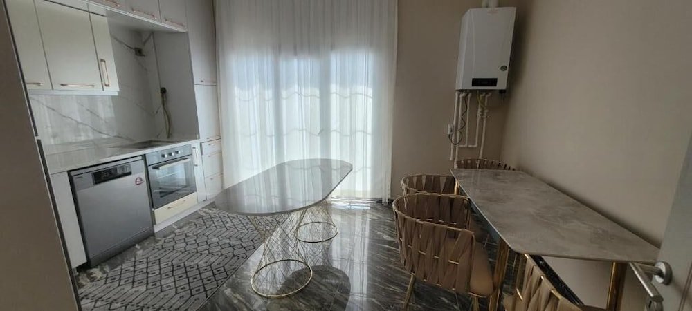 Бююкчекмедже: Villa Red Tent
