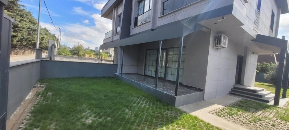 Бююкчекмедже: Villa Red Tent