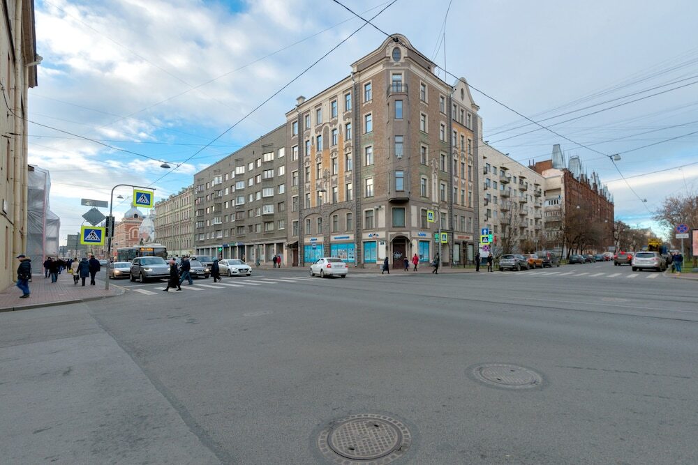 Санкт-Петербург: Renthouse Apartment 5 Liniya
