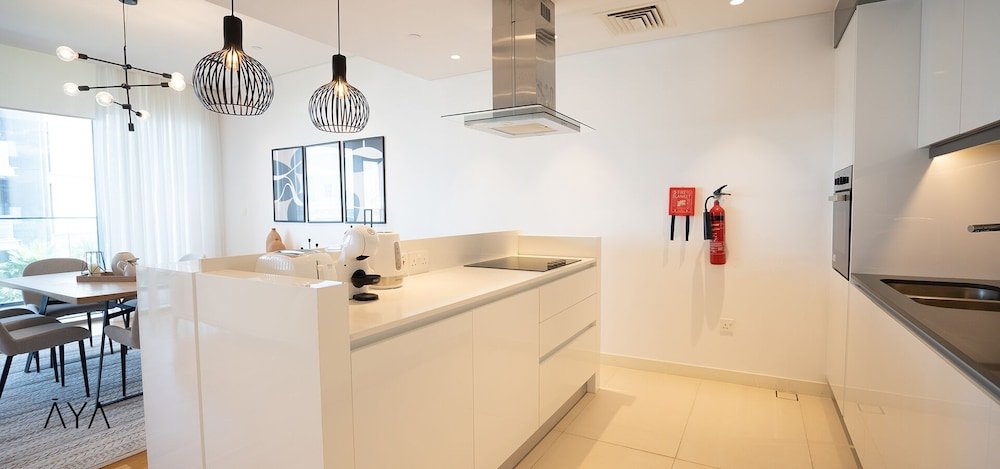 Дубай: Aya - Stunning 1BR Surrounding The Sea Views & Ain Dubai