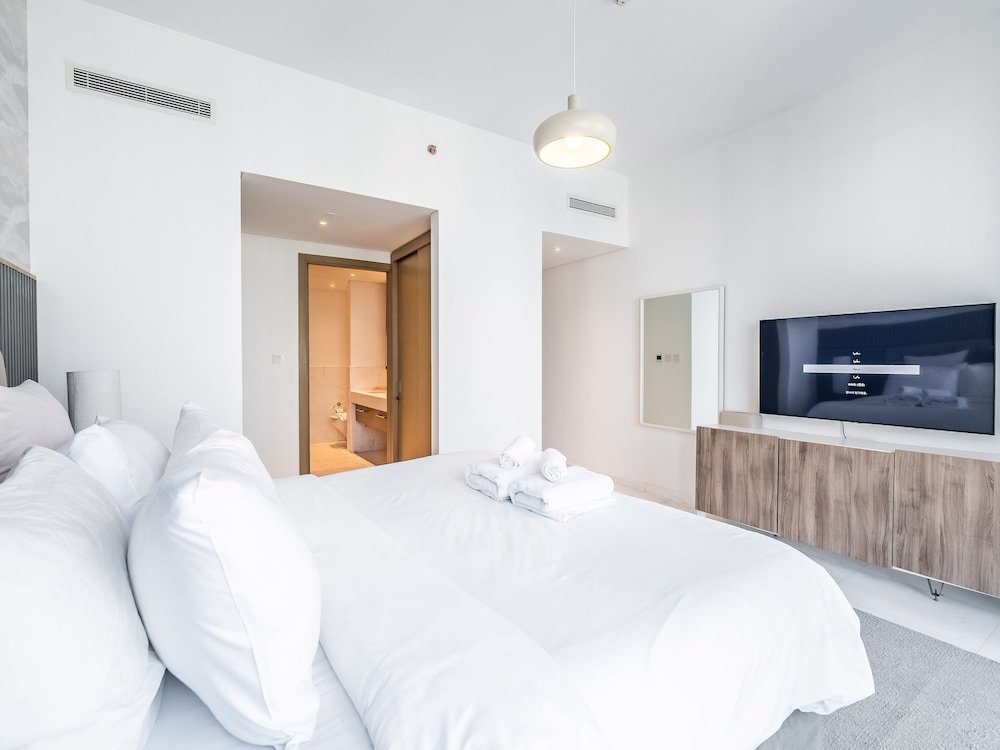 Дубай: Spacious Apt With Spectacular Burj Khalifa Views