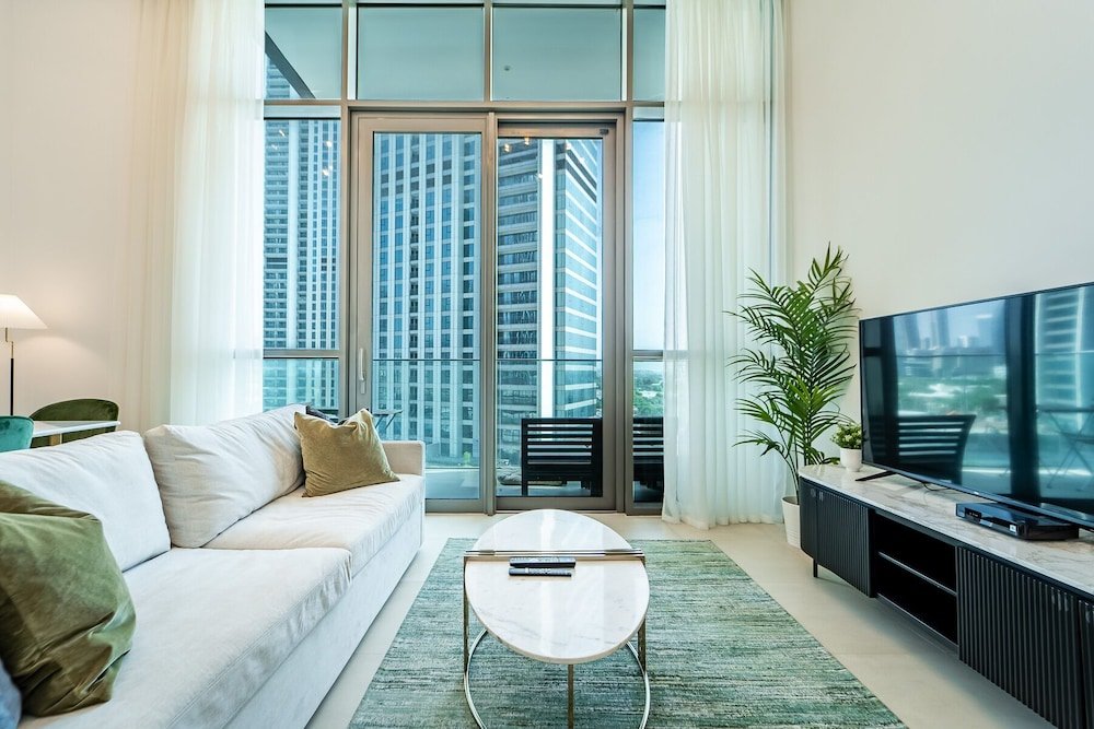 Дубай: Luxury StayCation - Fancy Apartment Connected To Burj Khalifa