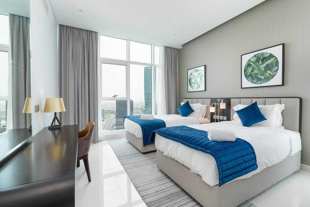 Дубай: Whitesage - Condo With Incredible Canal and Burj Khalifa Views