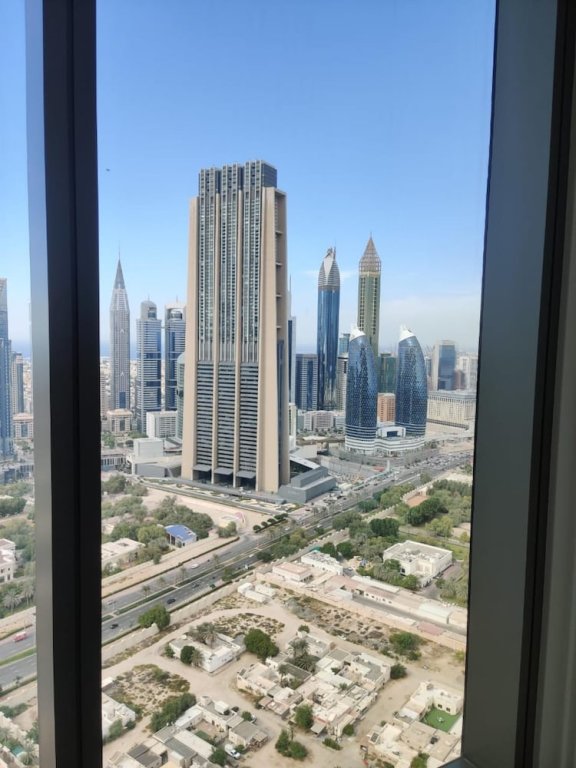Дубай: Maison Privee - Opulent Apartment Beside Dubai Mall with Burj Khalifa View