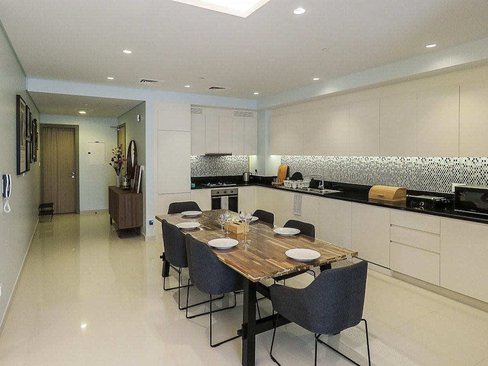 Дубай: Maison Privee - Opulent Apartment Beside Dubai Mall with Burj Khalifa View