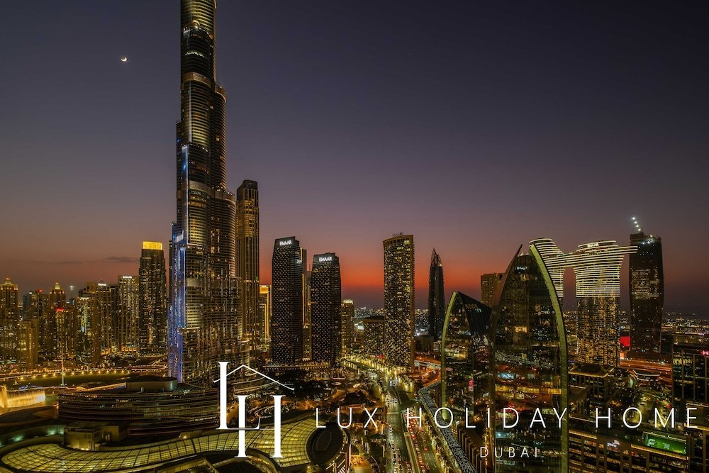 Дубай: LUX | The EMAAR Fashion Avenue Studio