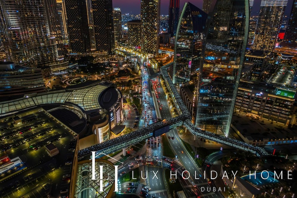 Дубай: LUX | The EMAAR Fashion Avenue Studio