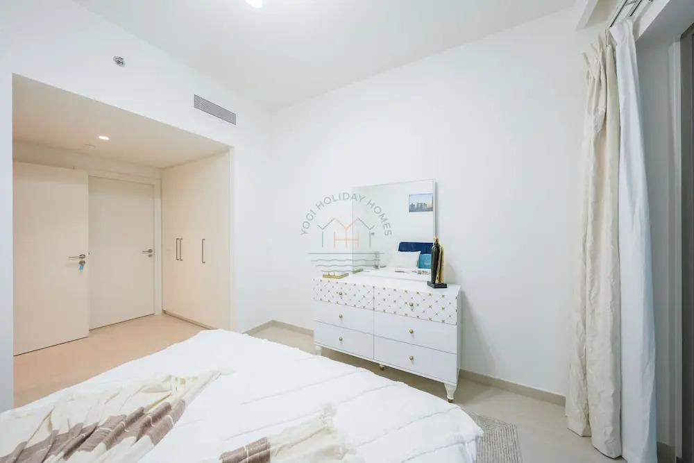 Дубай: Yogi - Modern 2BR Apartment with Stunning Dubai Fountain