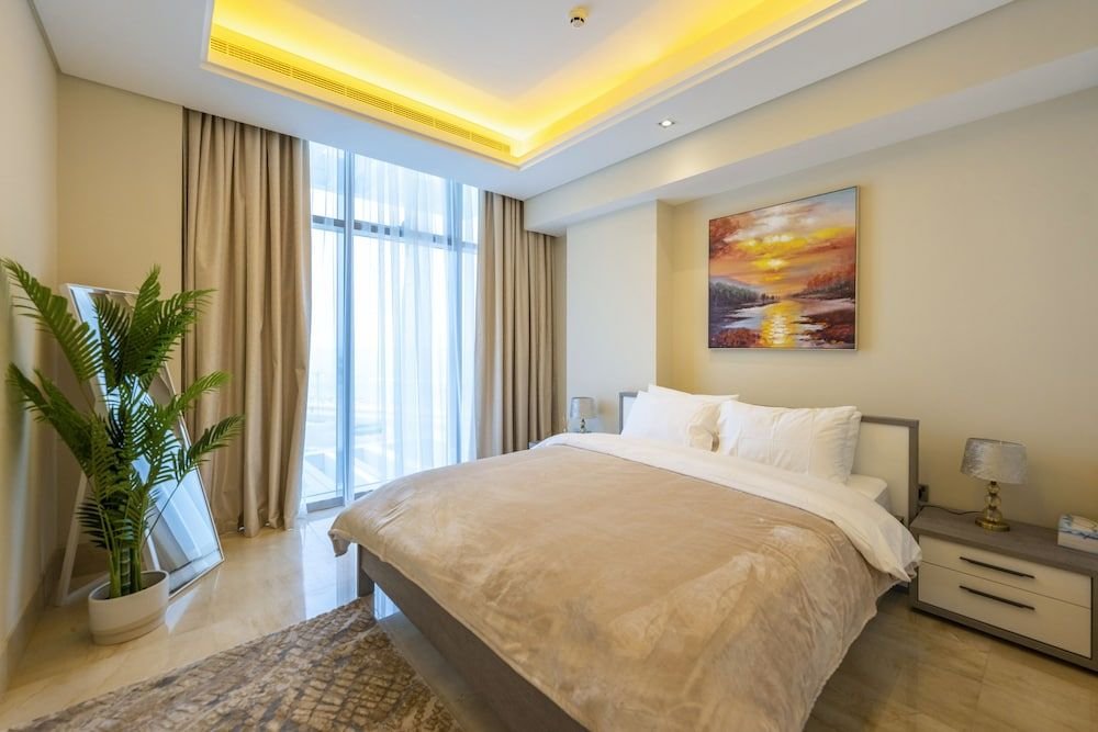Дубай: Spacious beachfront 2 bedroom apartment