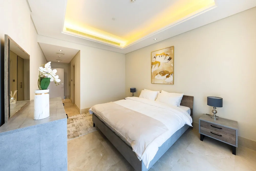Дубай: Spacious beachfront 2 bedroom apartment