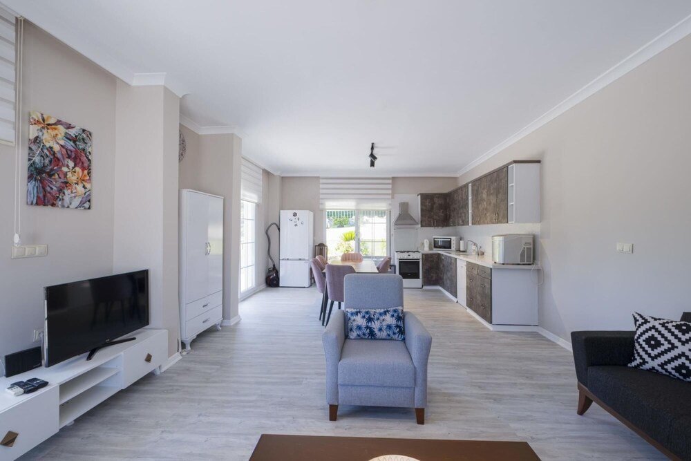 Орен: Greenery Home With Shared Pool in Marmaris