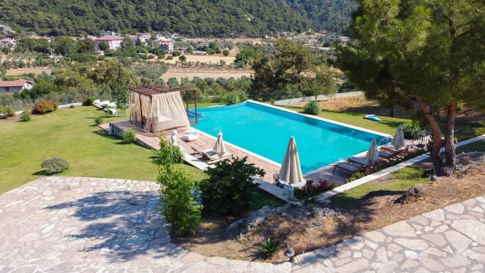 Орен: Greenery Home With Shared Pool in Marmaris