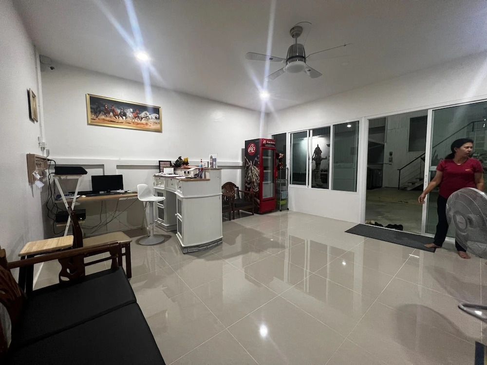 Тхаланг: Guesthouse Phuket Airport