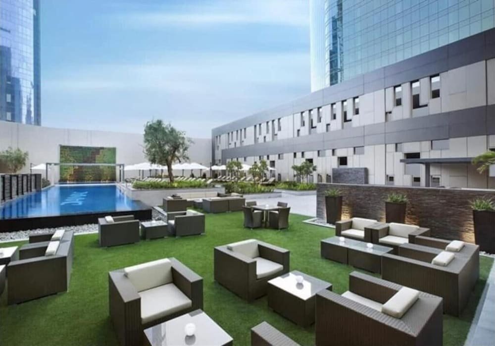 Дубай: GreenFuture - Charming Studio in the Vibrant Business Bay