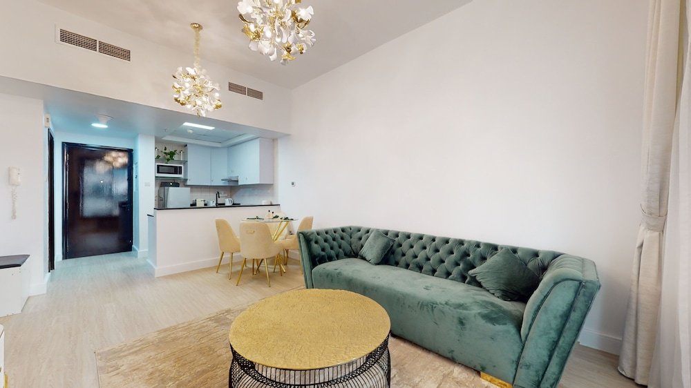 Дубай: GreenFuture - Elegant Apartment With Balcony Near The Walk JBR