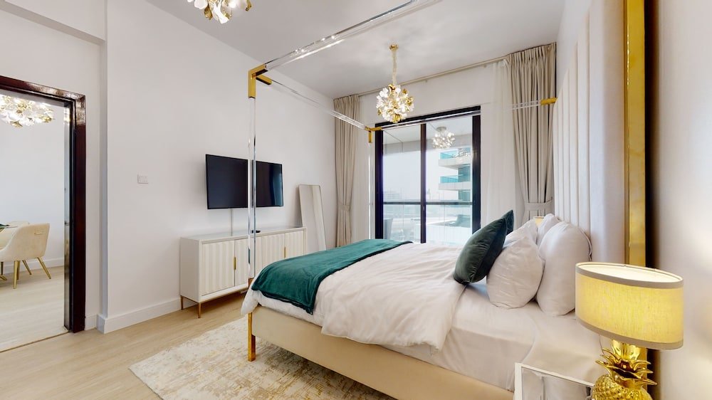 Дубай: GreenFuture - Elegant Apartment With Balcony Near The Walk JBR