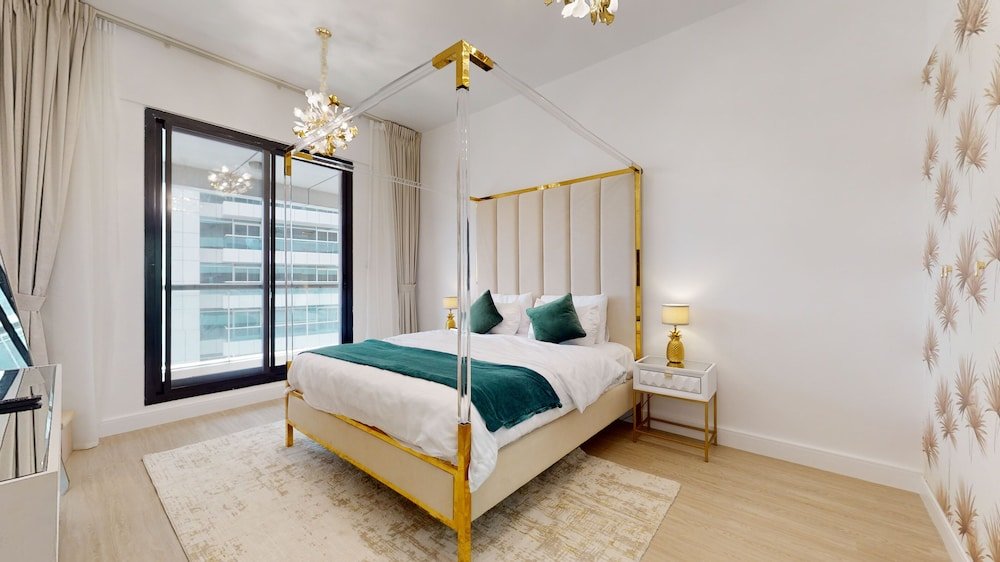 Дубай: GreenFuture - Elegant Apartment With Balcony Near The Walk JBR
