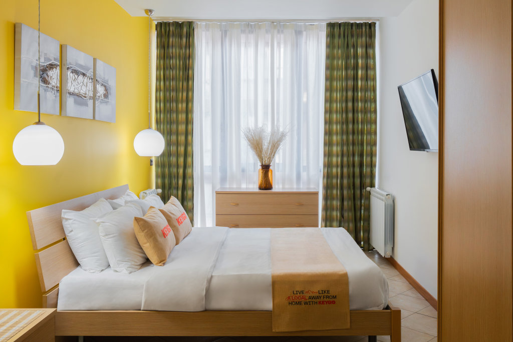 Ереван: Апартаменты Republic Square's Chic Hideaway/1BR Apt/by Keygo 76