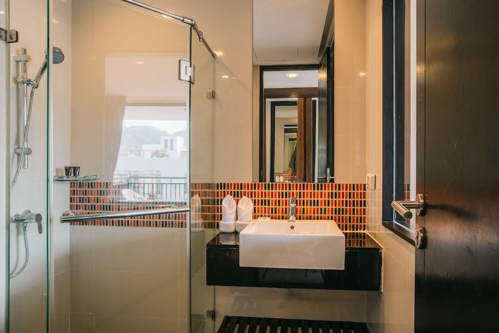 Кату: eastin hotel