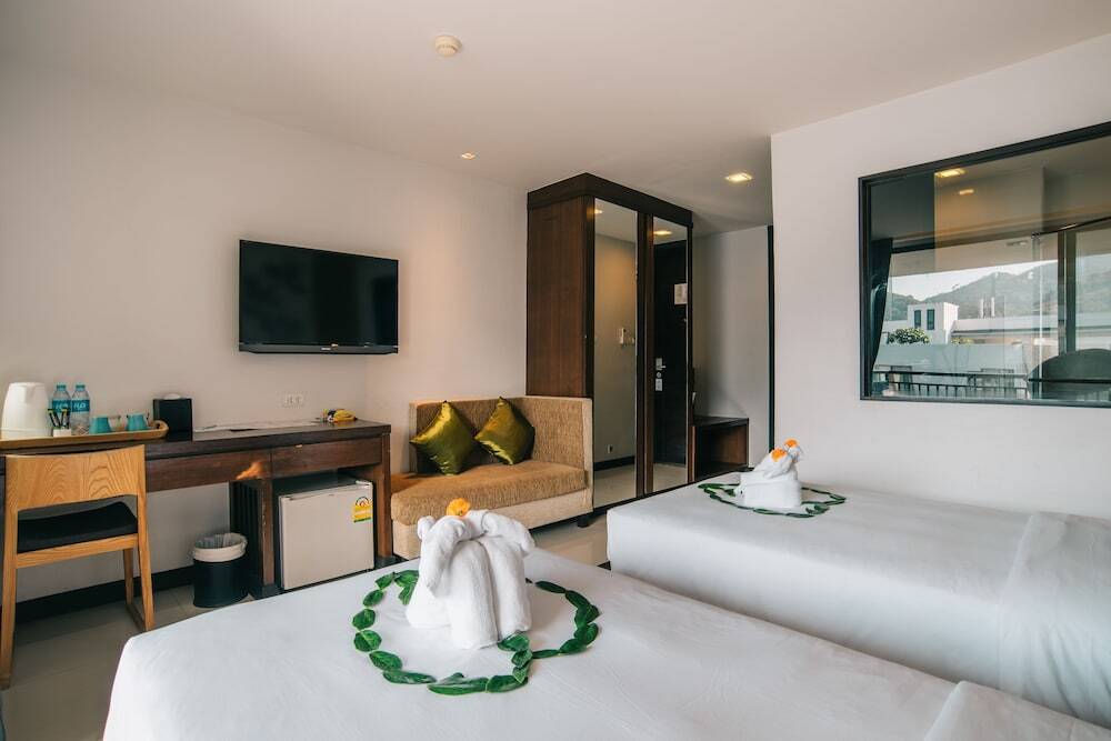 Кату: eastin hotel