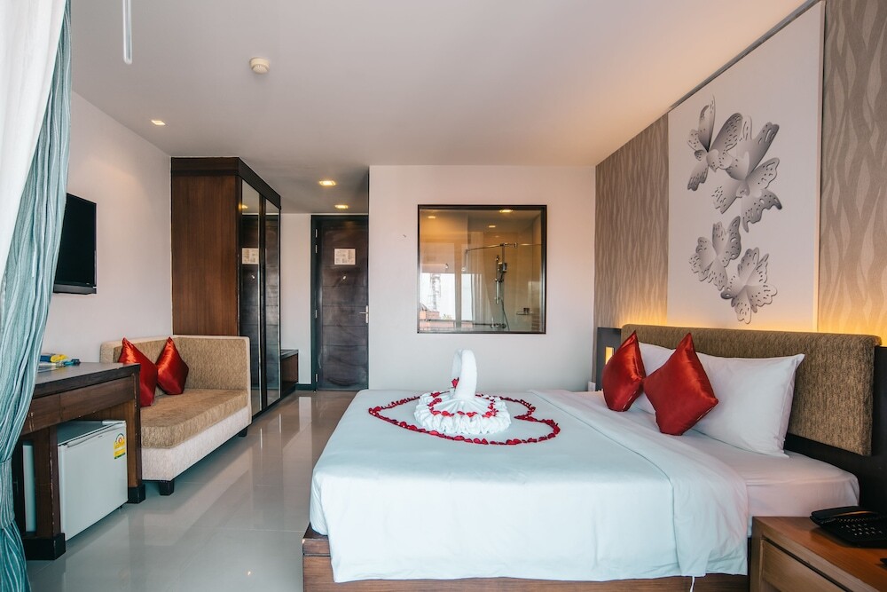 Кату: eastin hotel