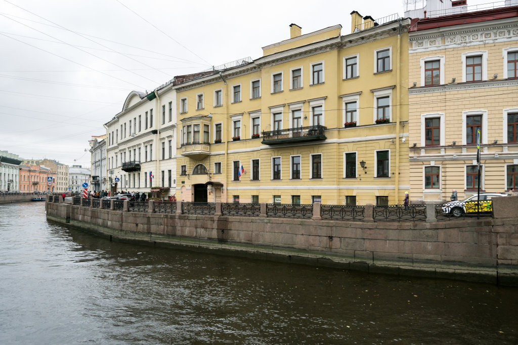 Санкт-Петербург: Апартаменты Наб Мойки 18
