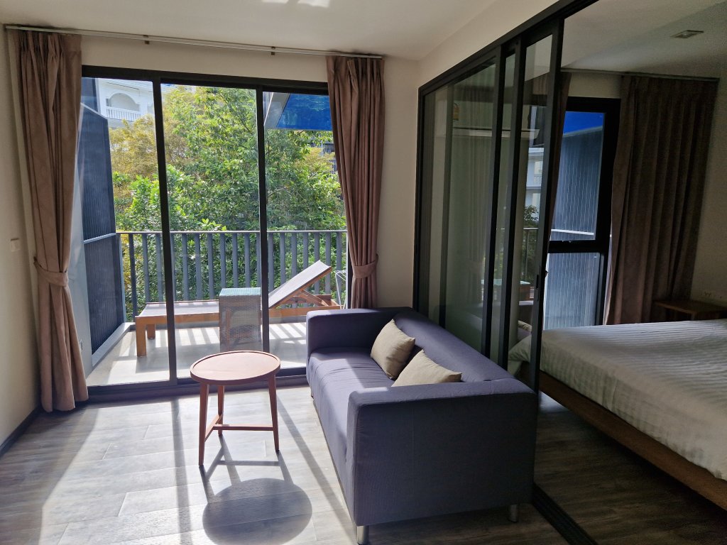 Кату: Апартаменты The Deck Patong