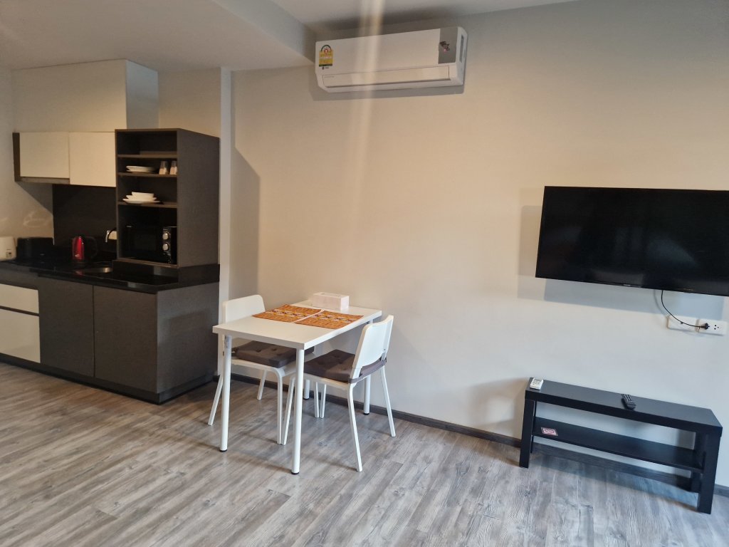 Кату: Апартаменты The Deck Patong