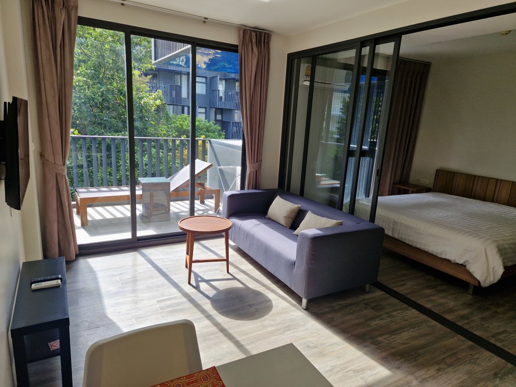 Кату: Апартаменты The Deck Patong