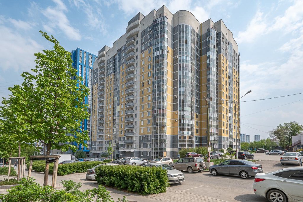 Екатеринбург: Лайт Апартаменты на улице Гастелло 32А