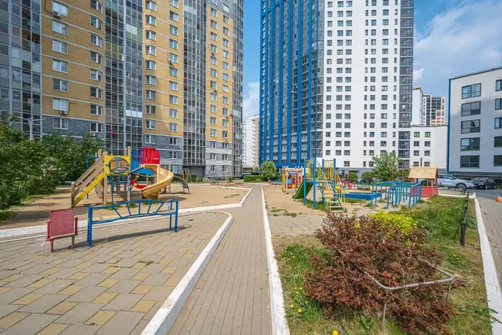 Екатеринбург: Лайт Апартаменты на улице Гастелло 32А