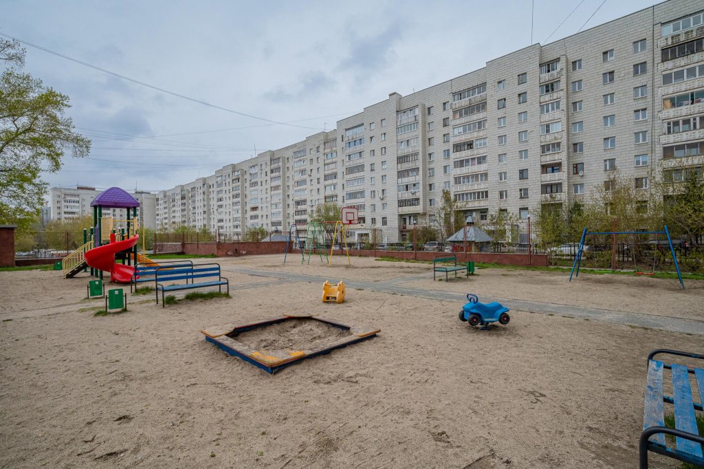 Екатеринбург: Лайт Апартаменты на улице Токарей 40