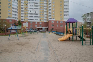 Екатеринбург: Лайт Апартаменты на улице Токарей 40