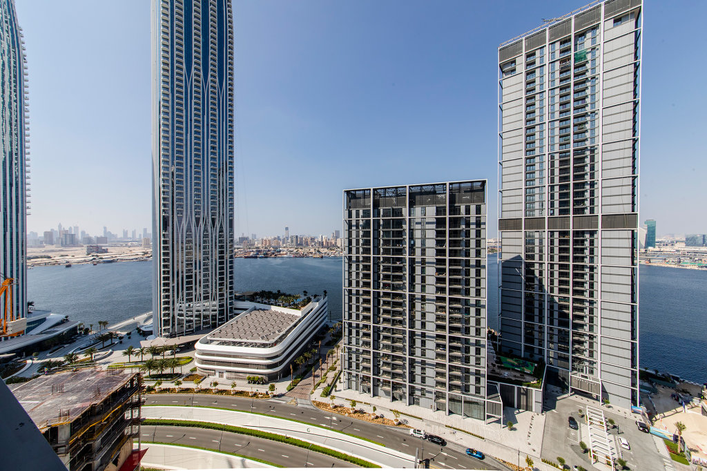 Дубай: Апартаменты Urban 2BR with Harbour views at Creek Rise Tower