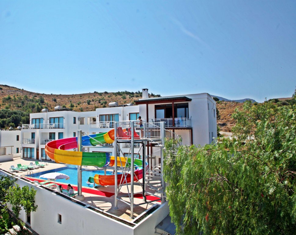 Гельтюркбюкю: Türkbükü Hill Hotel & Beach