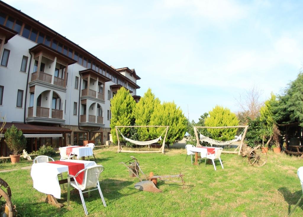 Сайл: Olinda Hotel