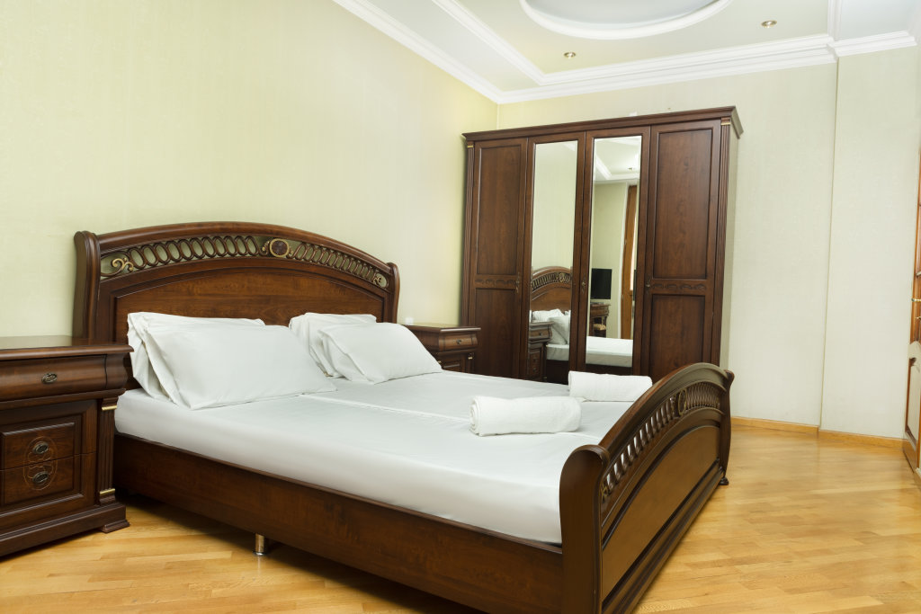 Ереван: Апартаменты Great Balcony 2 Bedroom in City Center Near Malibu