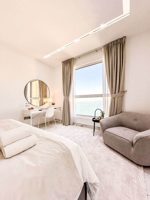 Дубай: Апартаменты GMA Murjan 2BR Sea View High Floor