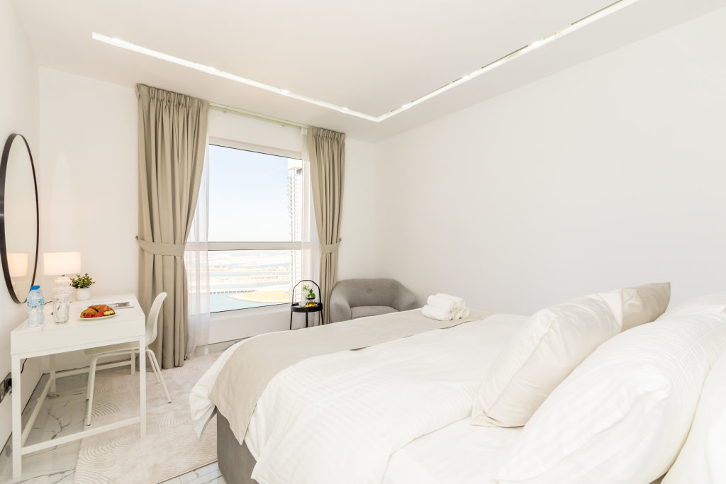 Дубай: Апартаменты GMA Murjan 2BR Sea View High Floor