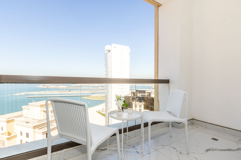Дубай: Апартаменты GMA Murjan 2BR Sea View High Floor
