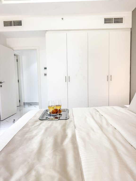 Дубай: Апартаменты GMA Murjan 2BR Sea View High Floor